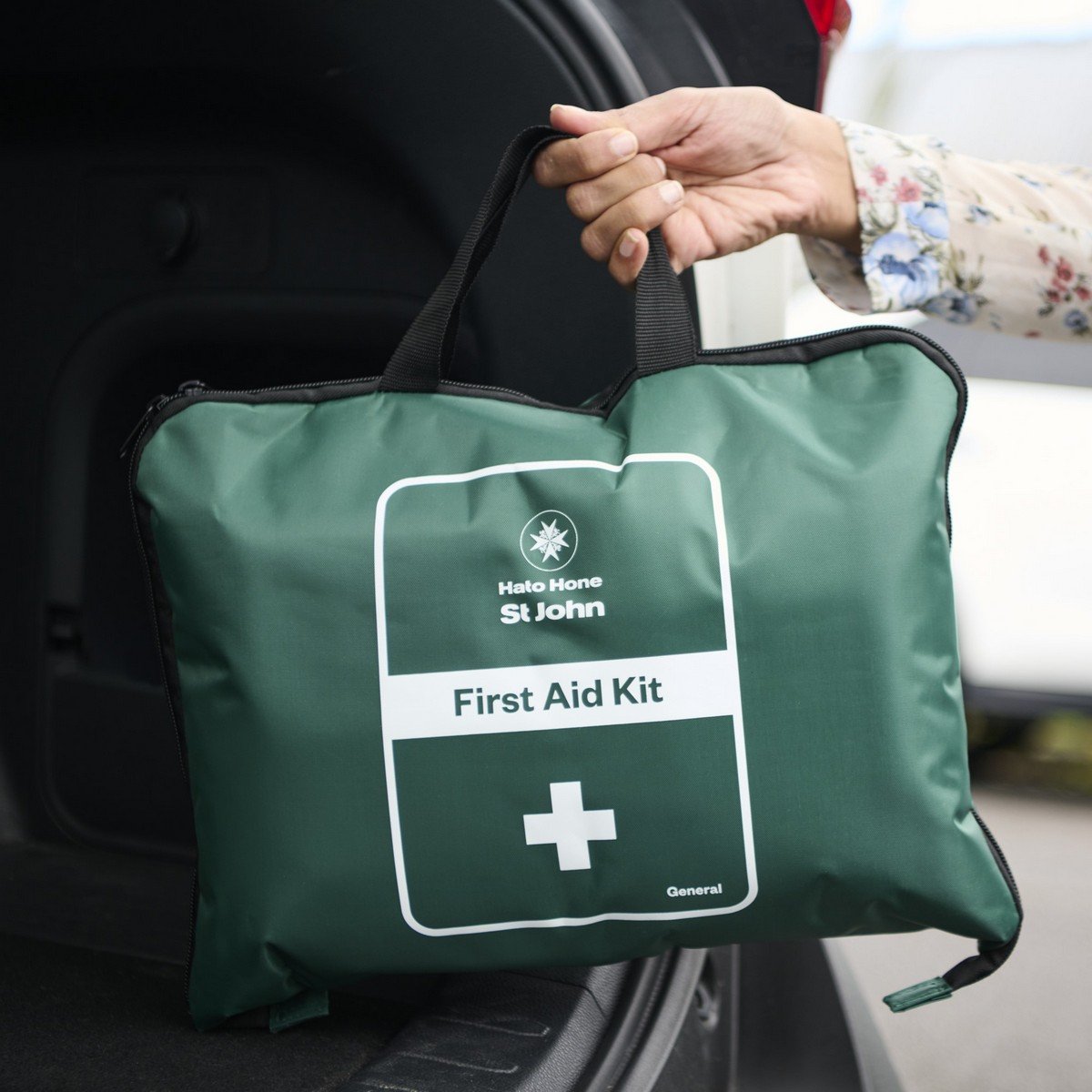 Family First Aid Kit St. John Ambulance Canada, first aid kit