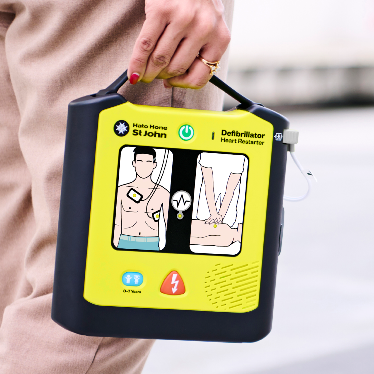 St John LifeBeat A1 Defibrillator 5